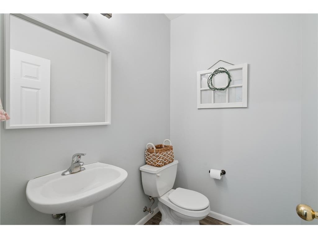 668 Cobblestone Way Shakopee MN 55379 7065983 image16