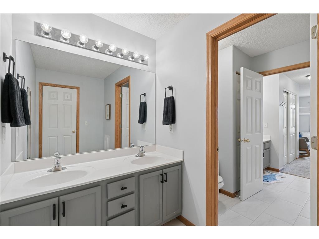 668 Cobblestone Way Shakopee MN 55379 7065983 image17