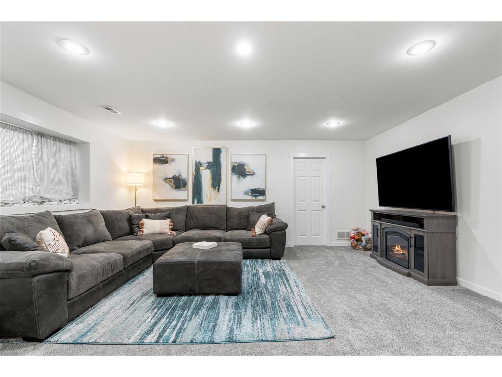 668 Newberry Lane Chaska MN 55318 7059536 image29