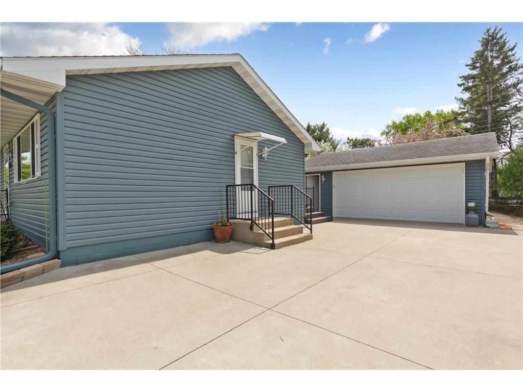6680 Upper 167th Street W Lakeville MN 55068 7044546 image35