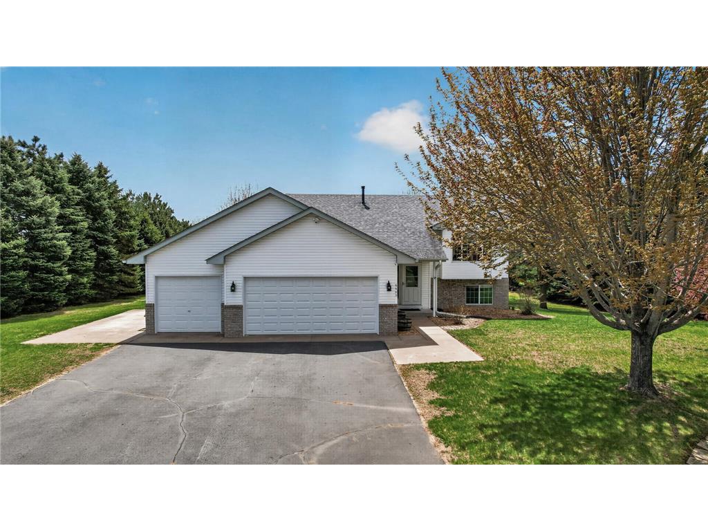 6685 404th Street North Branch MN 55056 7067718 image1