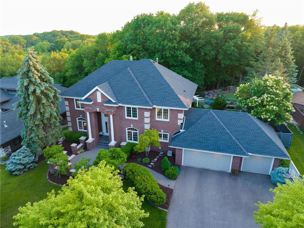 6686 Pointe Lake Lucy Chanhassen MN 55317 - Lucy 6386010 image1