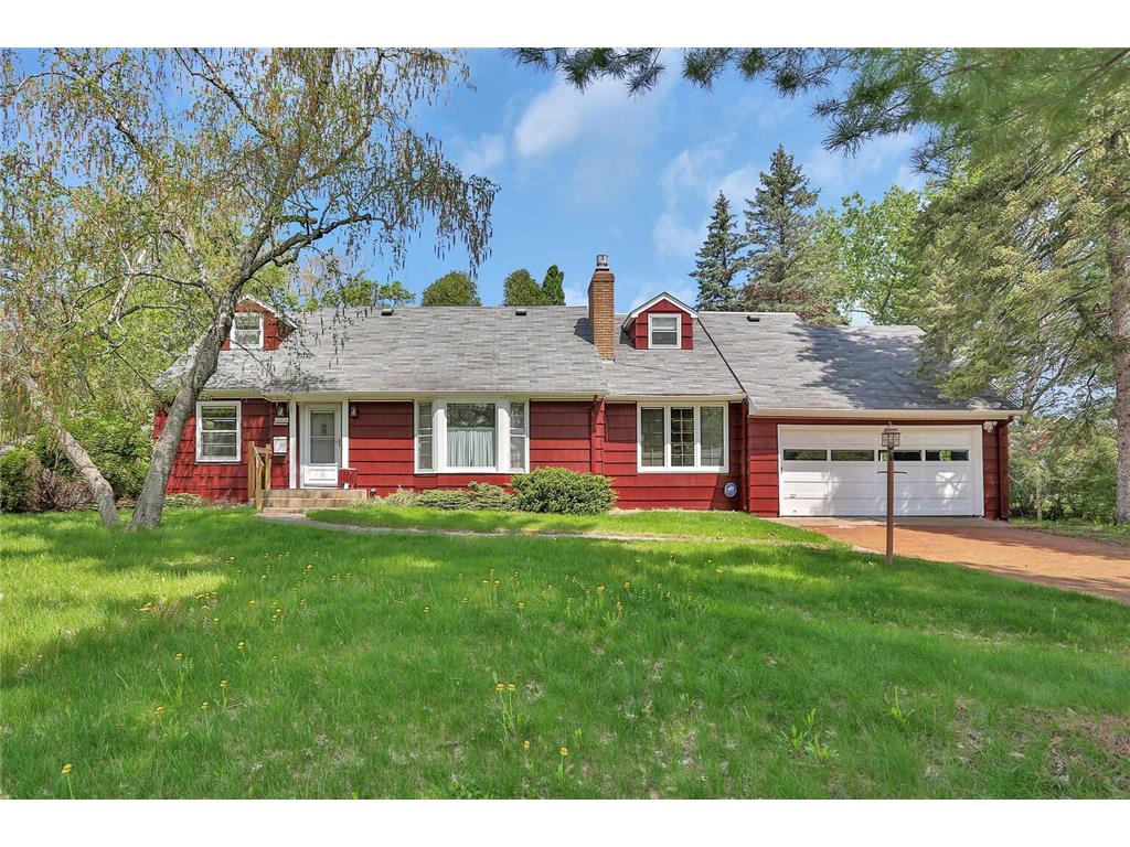 669 County Road B E Maplewood MN 55117 6318130 image1