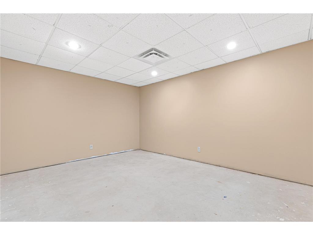 669 Windtree Knolls Eagan MN 55123 7076044 image14