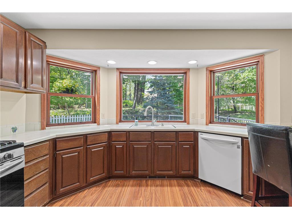 669 Windtree Knolls Eagan MN 55123 7076044 image9