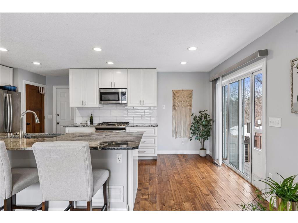 6690 Gretchen Court N Oakdale MN 55128 7067159 image17