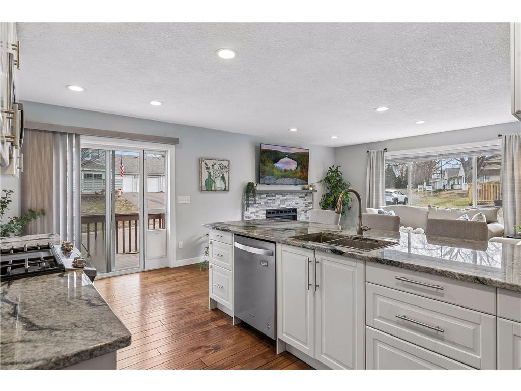 6690 Gretchen Court N Oakdale MN 55128 7067159 image19