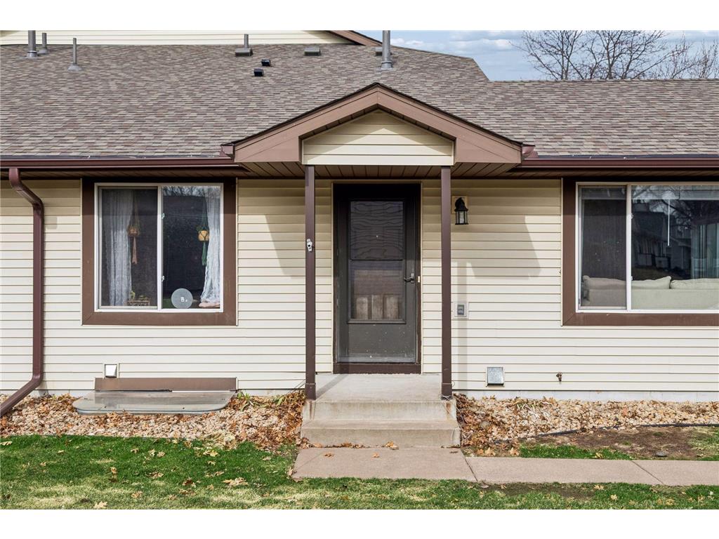 6690 Gretchen Court N Oakdale MN 55128 7067159 image6