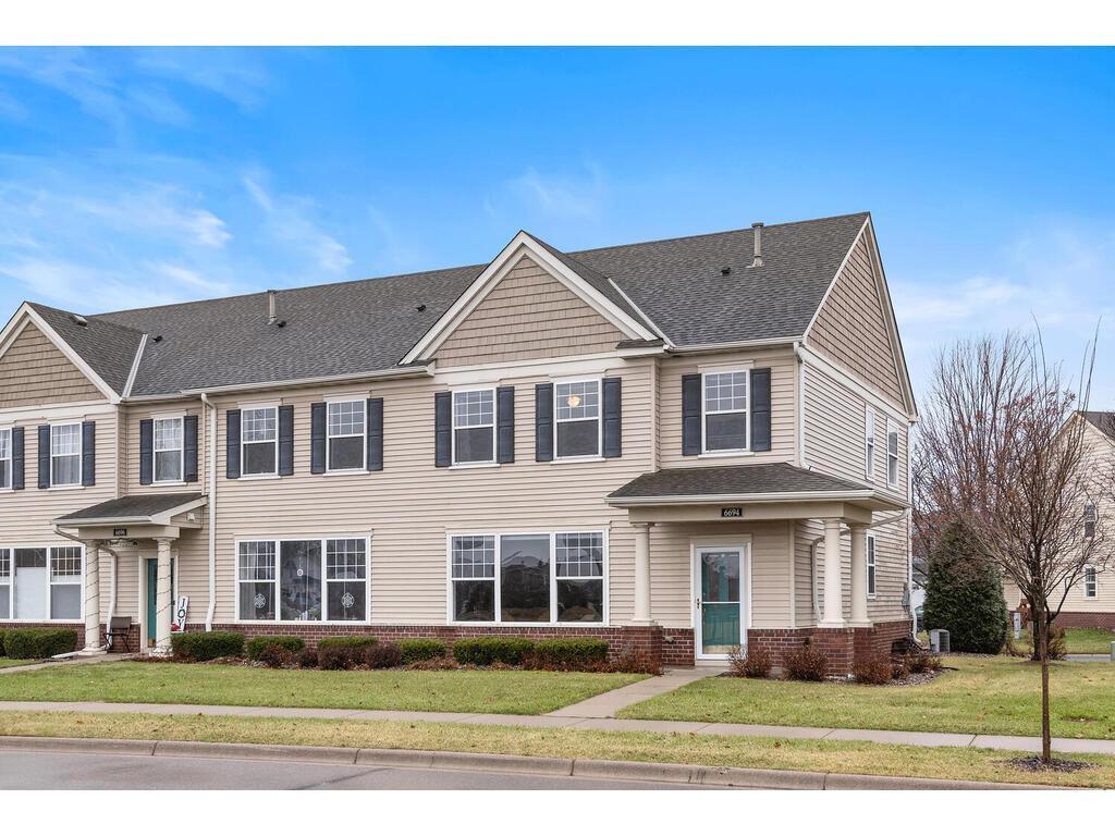 6694 W Laketowne Drive Albertville MN 55301 - School 6468710 image1