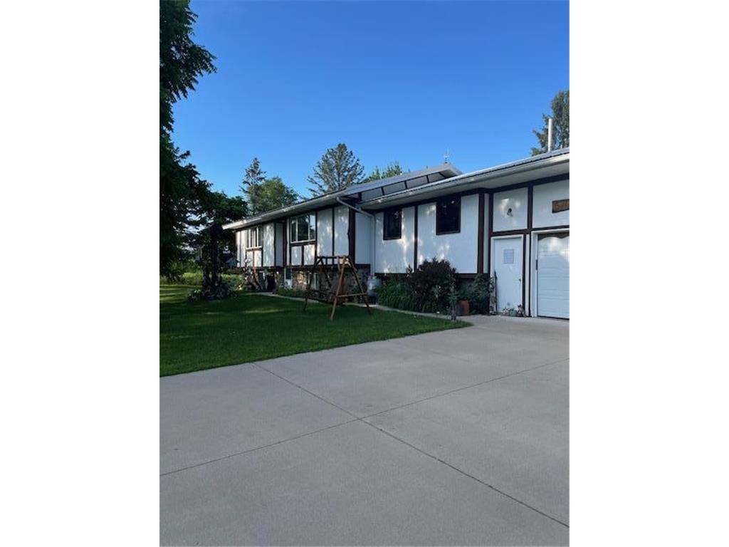 670 23rd Avenue NE Sauk Rapids MN 56379 6747916 image1