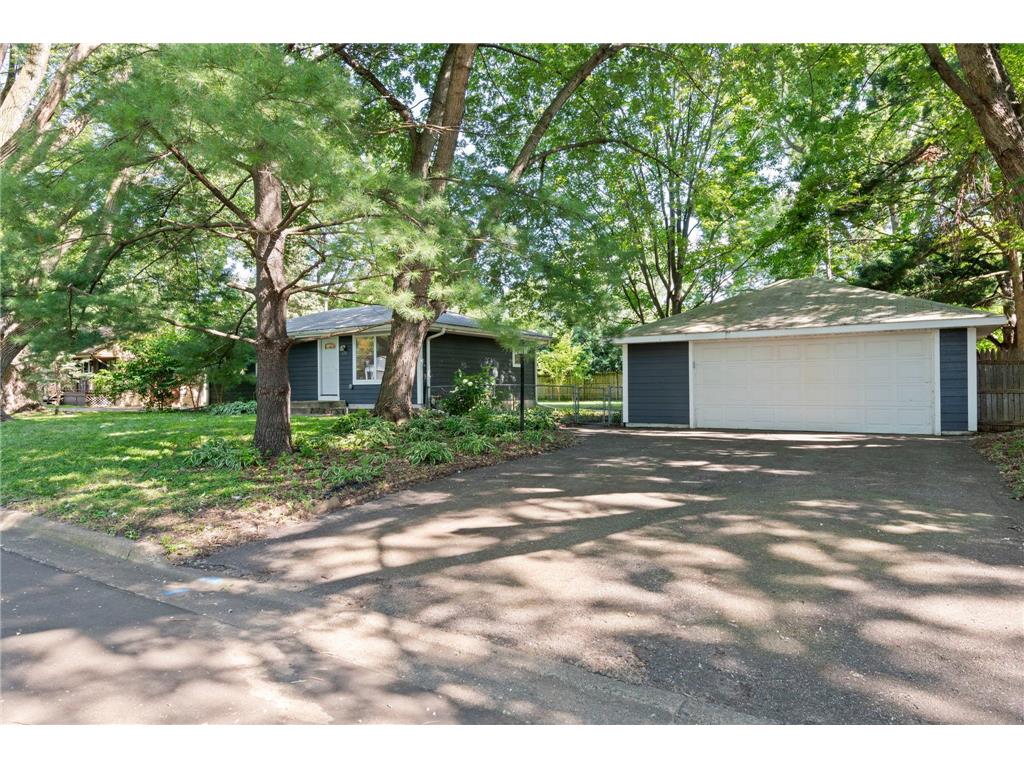 670 Glencoe Street NE Fridley MN 55432 6750598 image1
