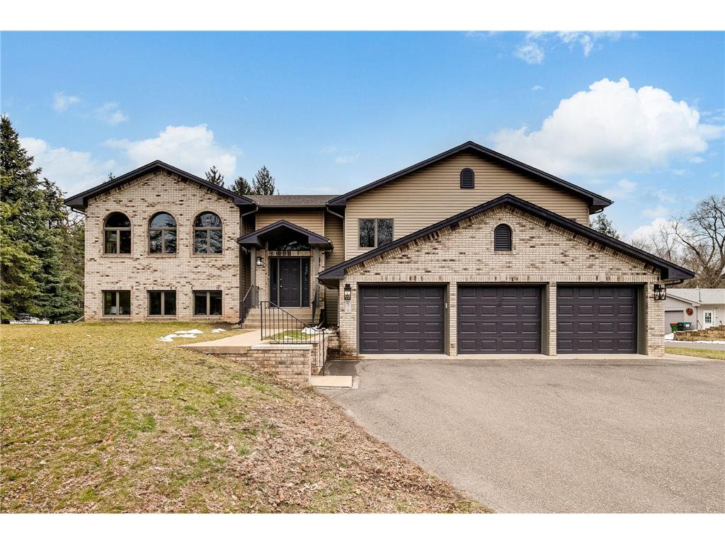 670 Griffin Court Mahtomedi MN 55115 6647615 image1