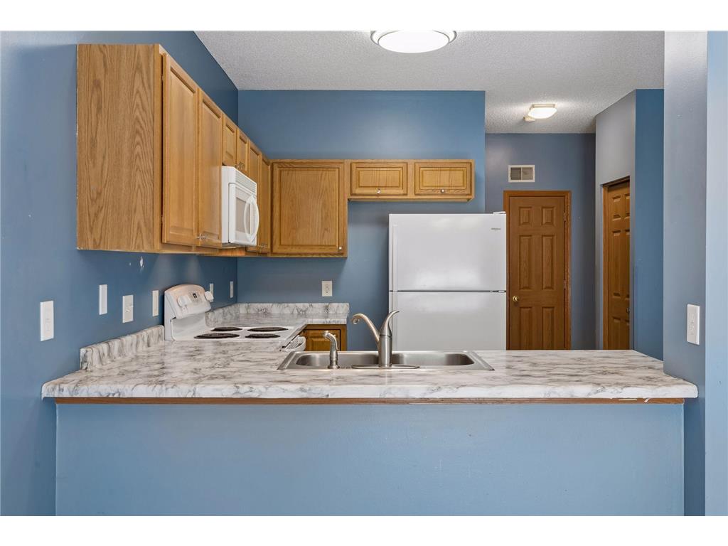 670 Kingfisher Lane #G Woodbury MN 55125 7082654 image8