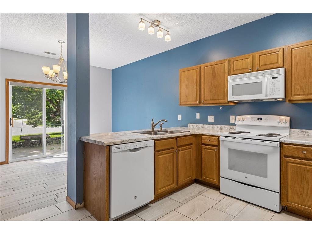 670 Kingfisher Lane #G Woodbury MN 55125 7082654 image9