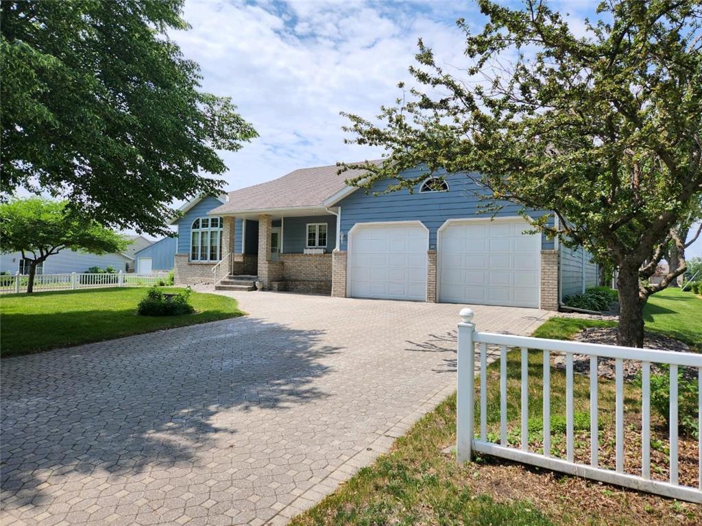 670 S 10th Street, Bird Island, MN, 55310 MLS 6333726 Edina Realty