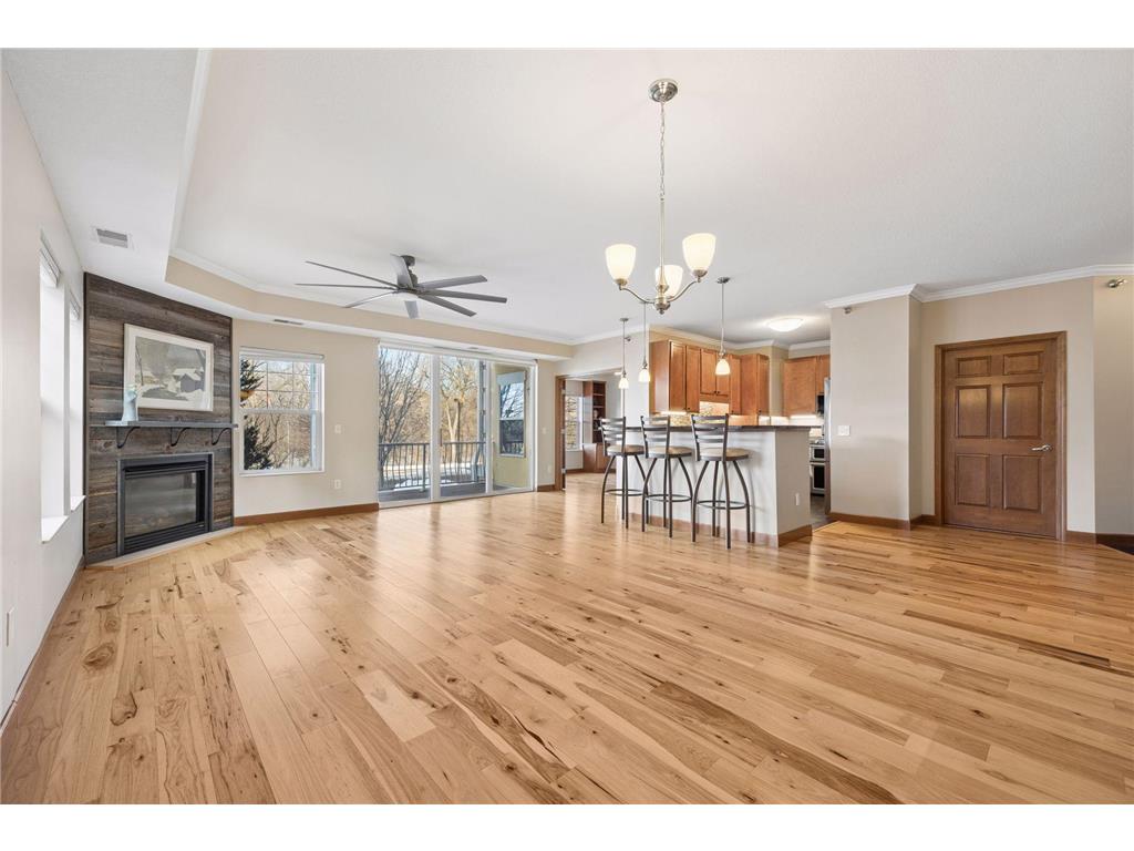6701 Lake Shore Drive S #101 Richfield MN 55423 - Wood 7040434 image12