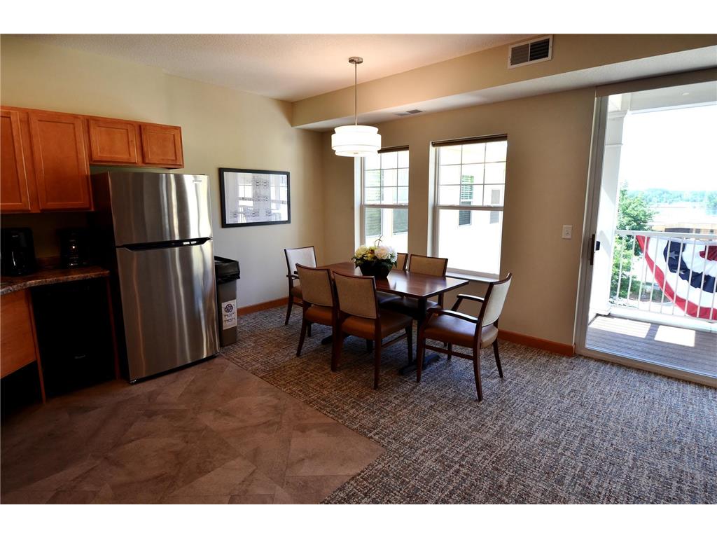 6701 Lake Shore Drive S #101 Richfield MN 55423 - Wood 7040434 image29
