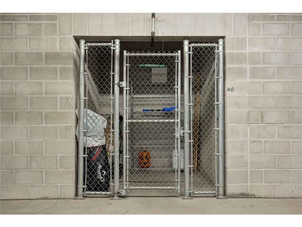 6701 Lake Shore Drive S #101 Richfield MN 55423 - Wood 7040434 image32