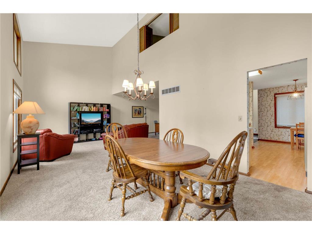 6701 W 82nd Street Bloomington MN 55438 7001336 image15