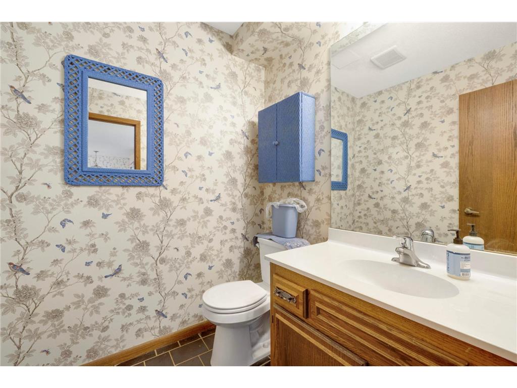 6701 W 82nd Street Bloomington MN 55438 7001336 image19