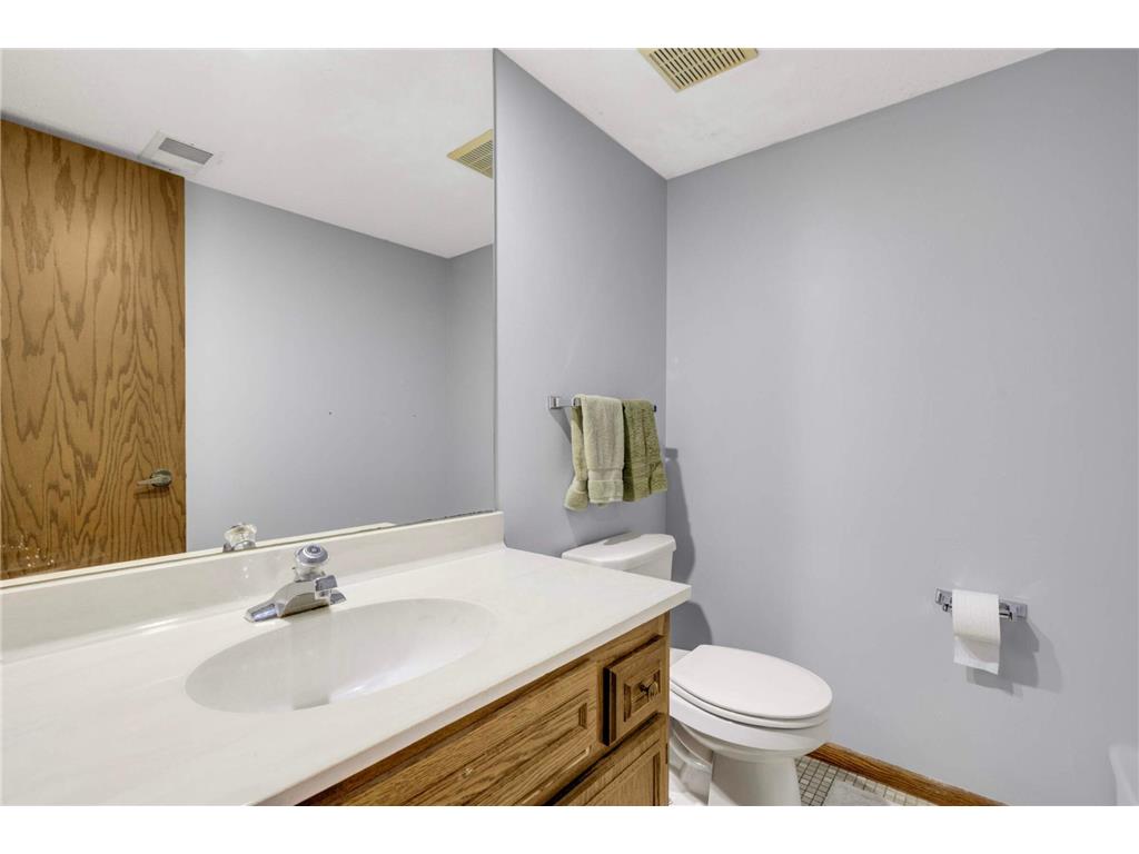 6701 W 82nd Street Bloomington MN 55438 7001336 image29