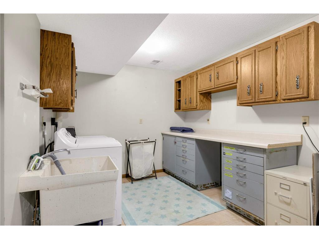 6701 W 82nd Street Bloomington MN 55438 7001336 image30