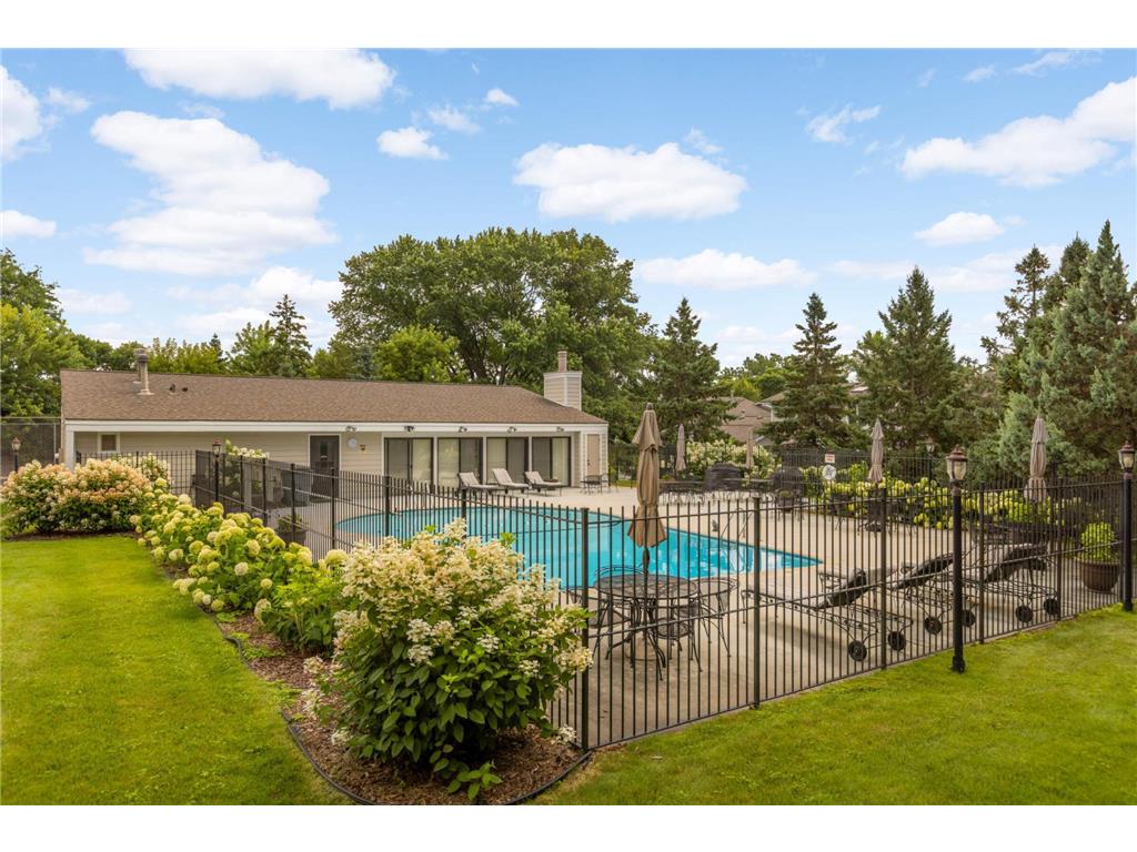 6701 W 82nd Street Bloomington MN 55438 7001336 image31