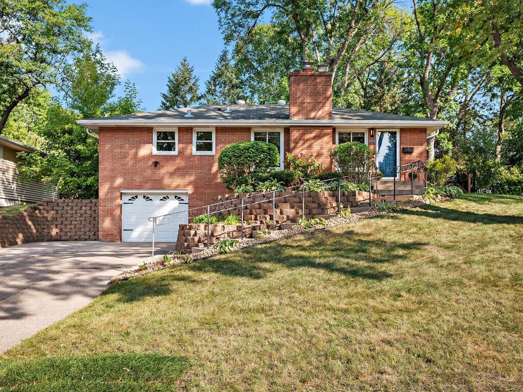 6702 37th Avenue N, Crystal, MN, 55427 MLS 6227279 Edina Realty