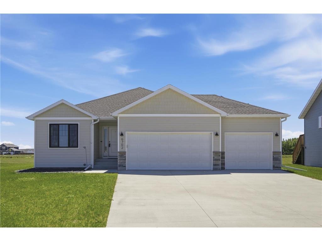 6702 72nd Avenue S Horace ND 58047 7102241 image1