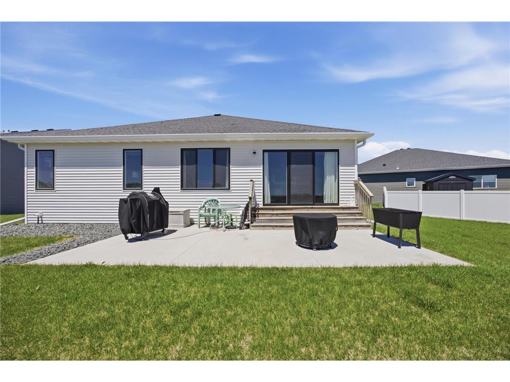 6702 72nd Avenue S Horace ND 58047 7102241 image40