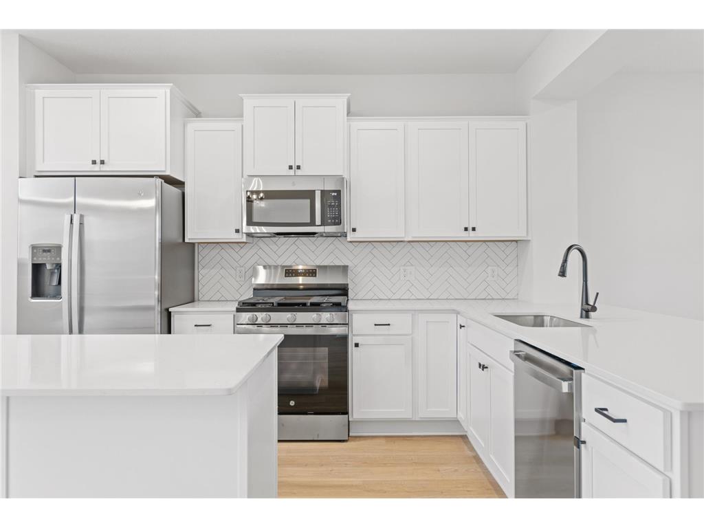 6702 Wildflower Way Minnetrista MN 55331 6645111 image1