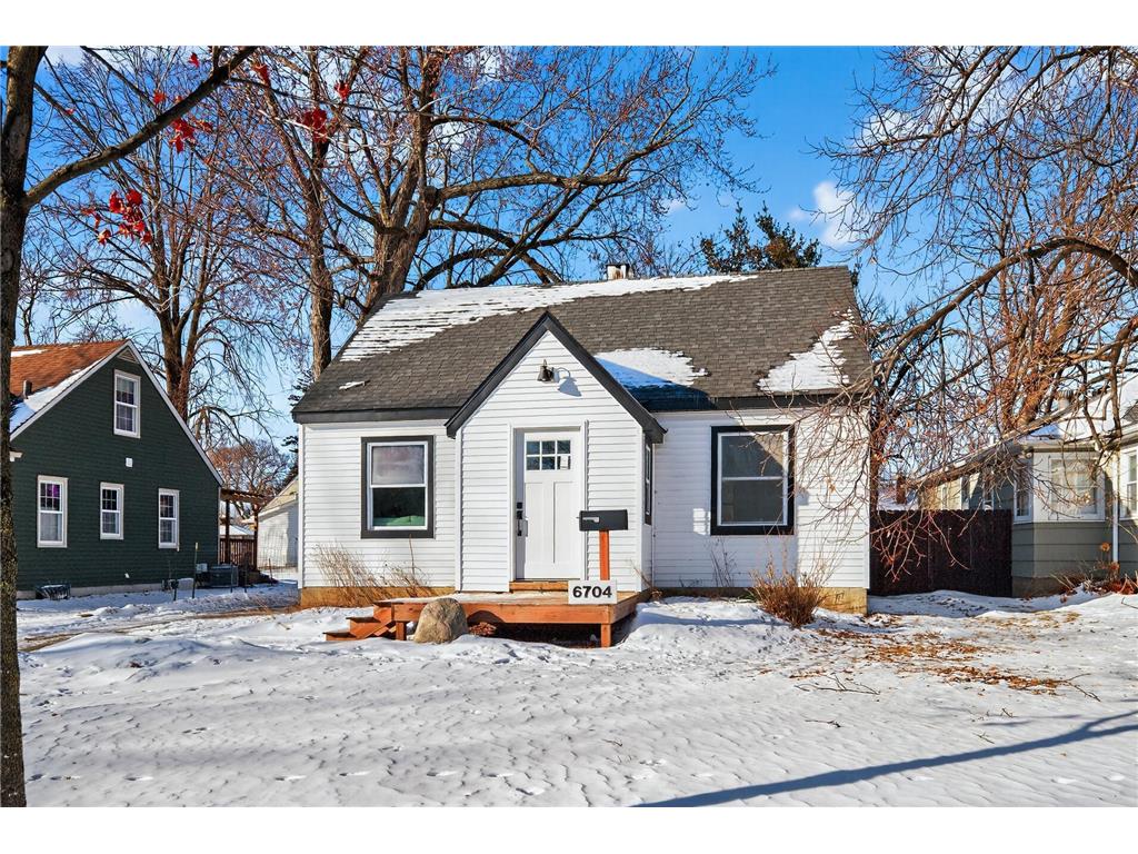 6704 Stevens Avenue Richfield MN 55423 7015875 image1