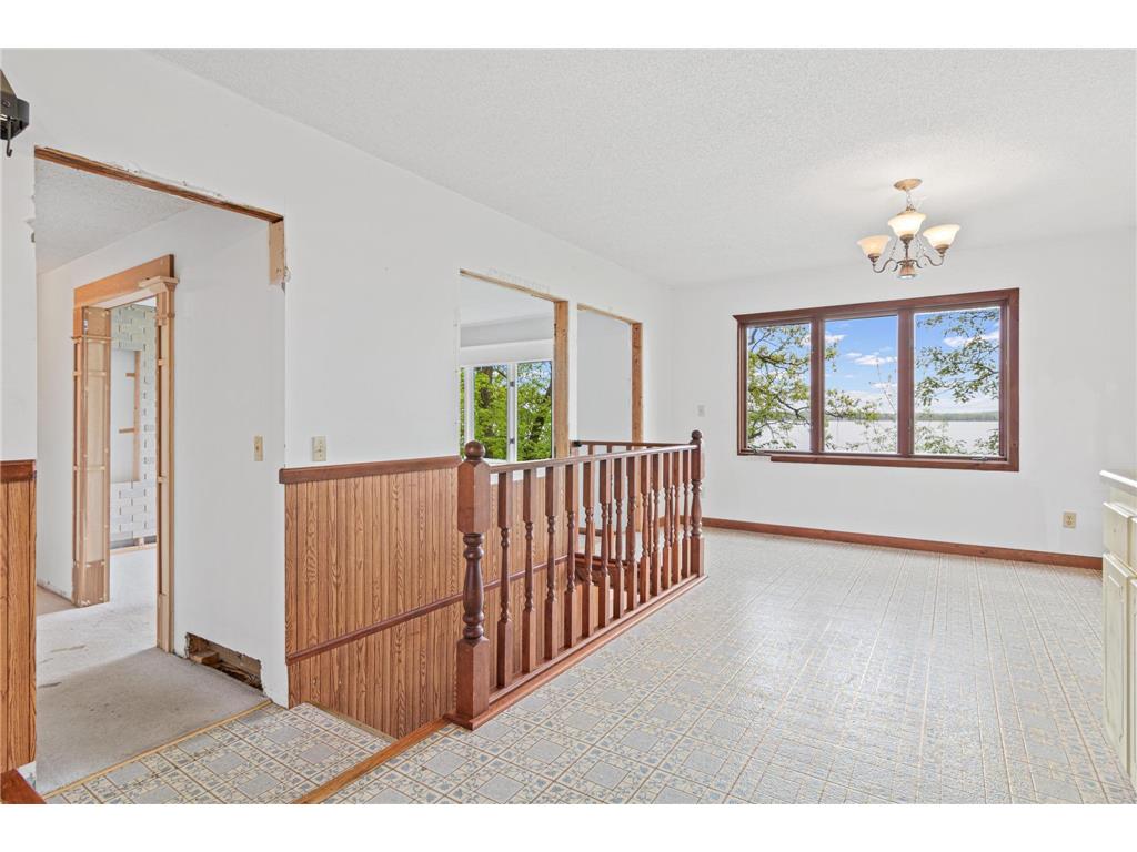 6705 327th Lane NW Wyanett Twp MN 55371 - Green 6818786 image10