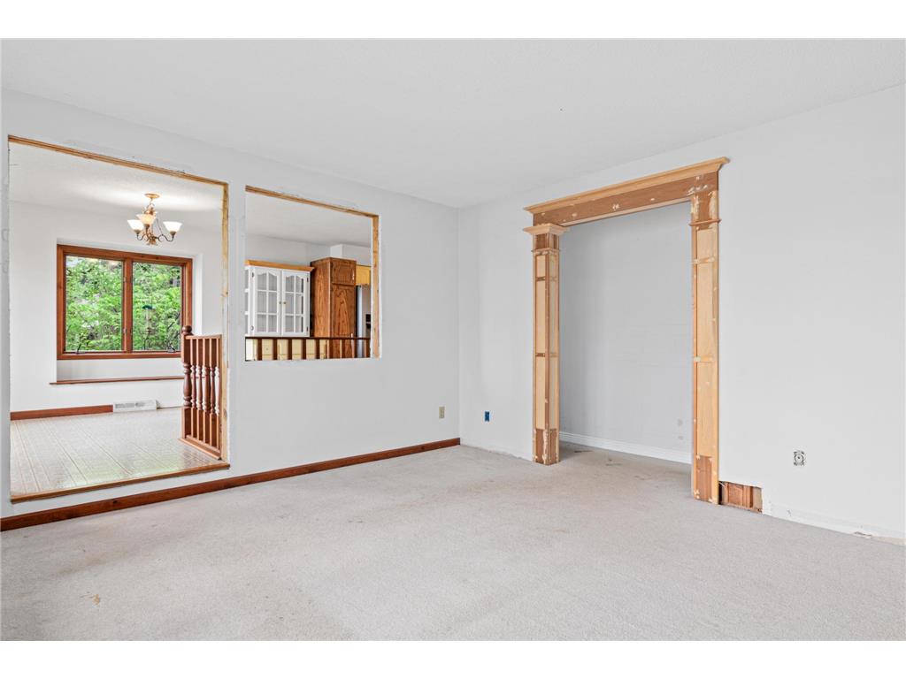 6705 327th Lane NW Wyanett Twp MN 55371 - Green 6818786 image15