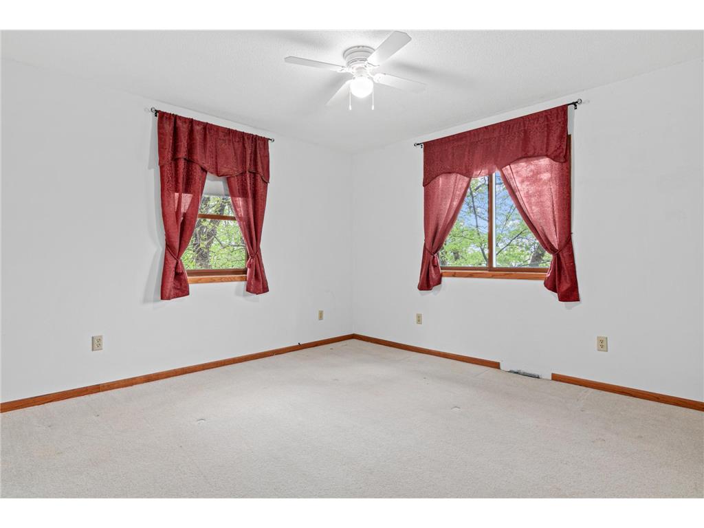 6705 327th Lane NW Wyanett Twp MN 55371 - Green 6818786 image17