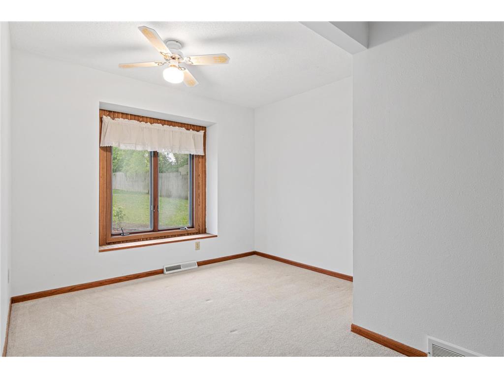 6705 327th Lane NW Wyanett Twp MN 55371 - Green 6818786 image20