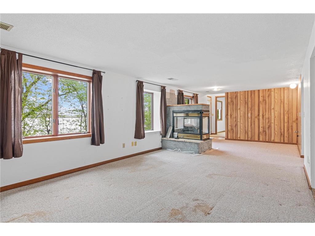6705 327th Lane NW Wyanett Twp MN 55371 - Green 6818786 image25