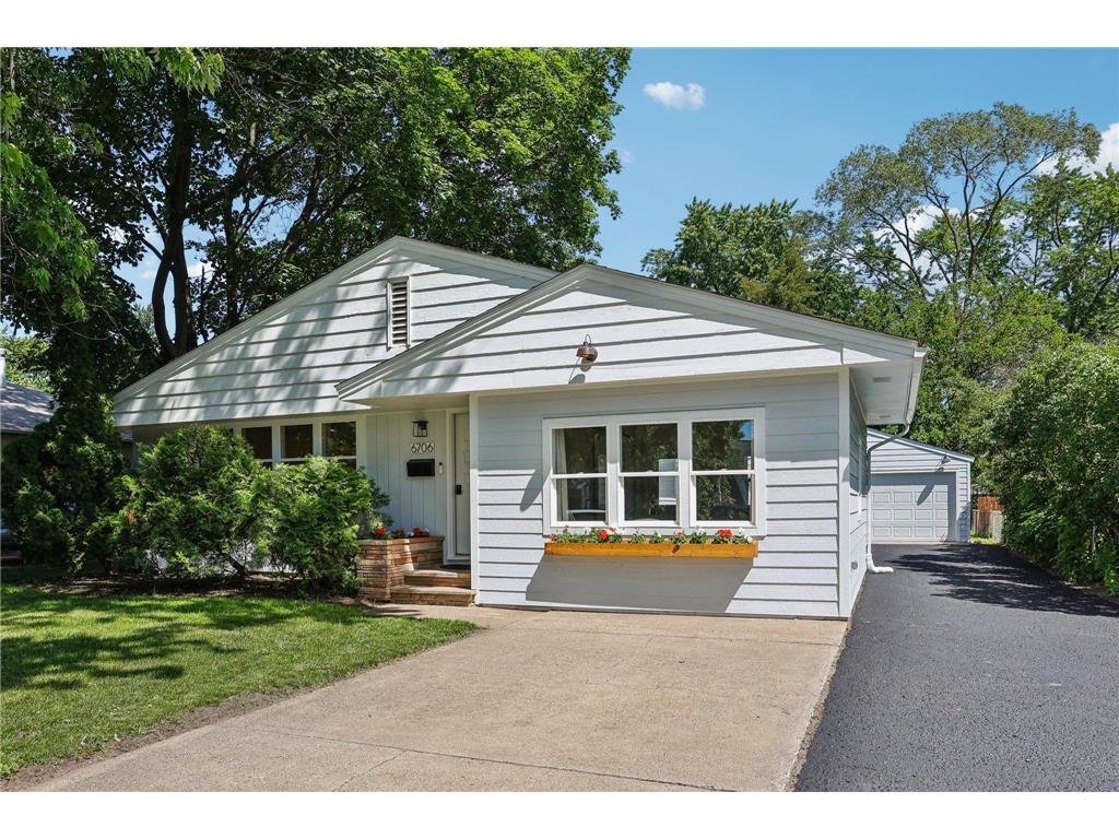 6706 44th Avenue N Crystal MN 55428 6548877 image1