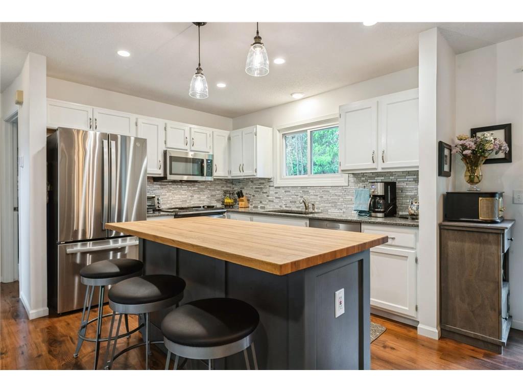 6708 Amherst Lane Eden Prairie MN 55346 6707767 image1