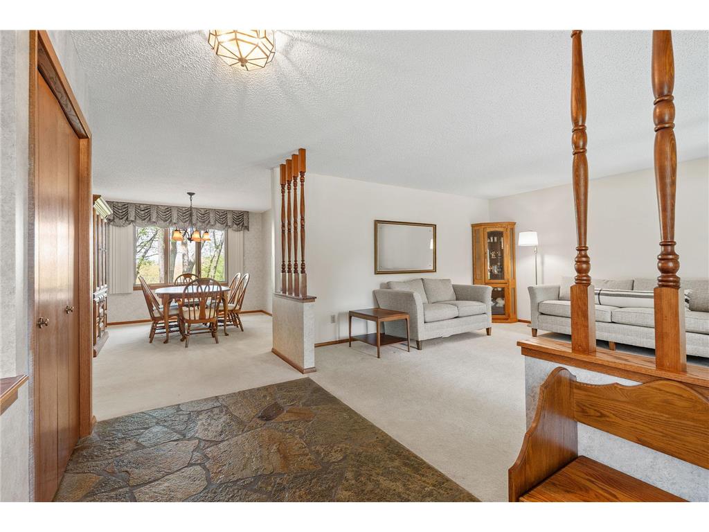 6708 W 82nd Street Bloomington MN 55438 7058802 image12