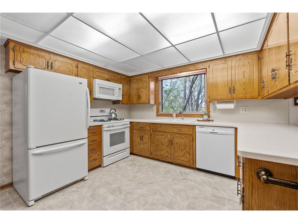 6708 W 82nd Street Bloomington MN 55438 7058802 image17