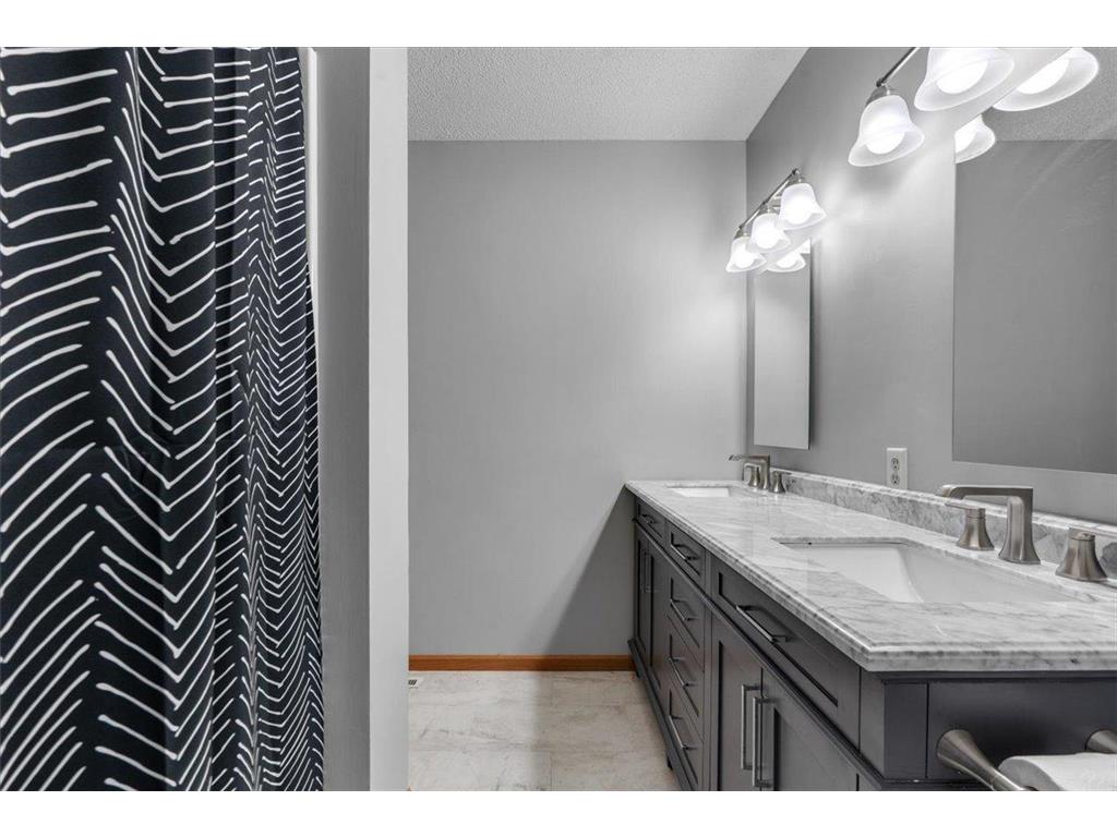 6709 Promontory Drive Eden Prairie MN 55346 7052406 image22