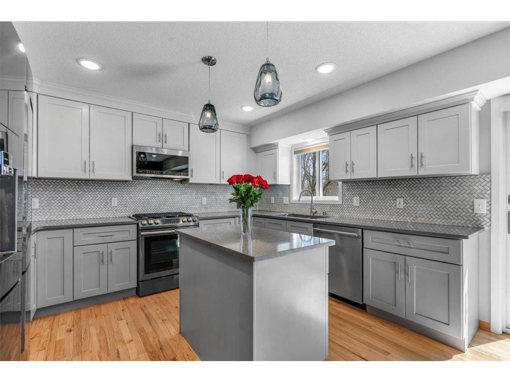 6709 Promontory Drive Eden Prairie MN 55346 7052406 image5