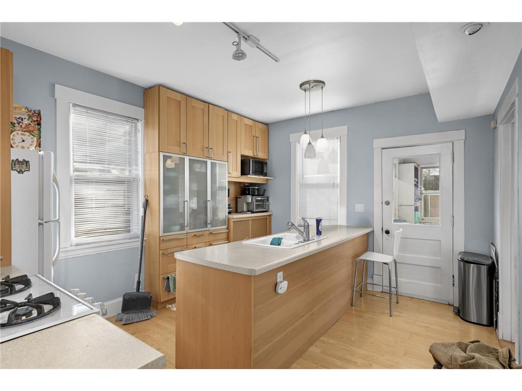 671 Canton Street Saint Paul MN 55102 7015694 image16