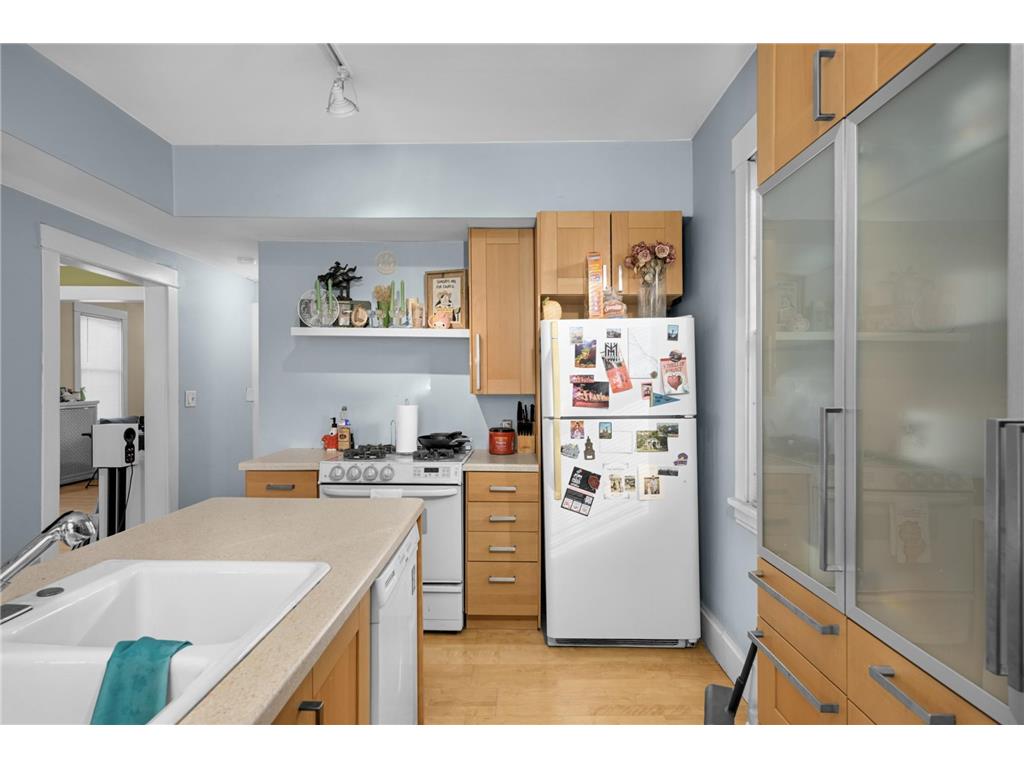 671 Canton Street Saint Paul MN 55102 7015694 image18