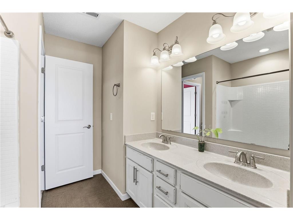 671 Devine Drive New Brighton MN 55112 7029009 image35