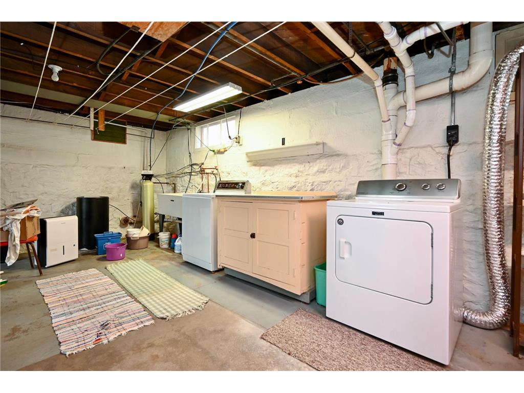 671 E King Street Winona MN 55987 7070732 image21