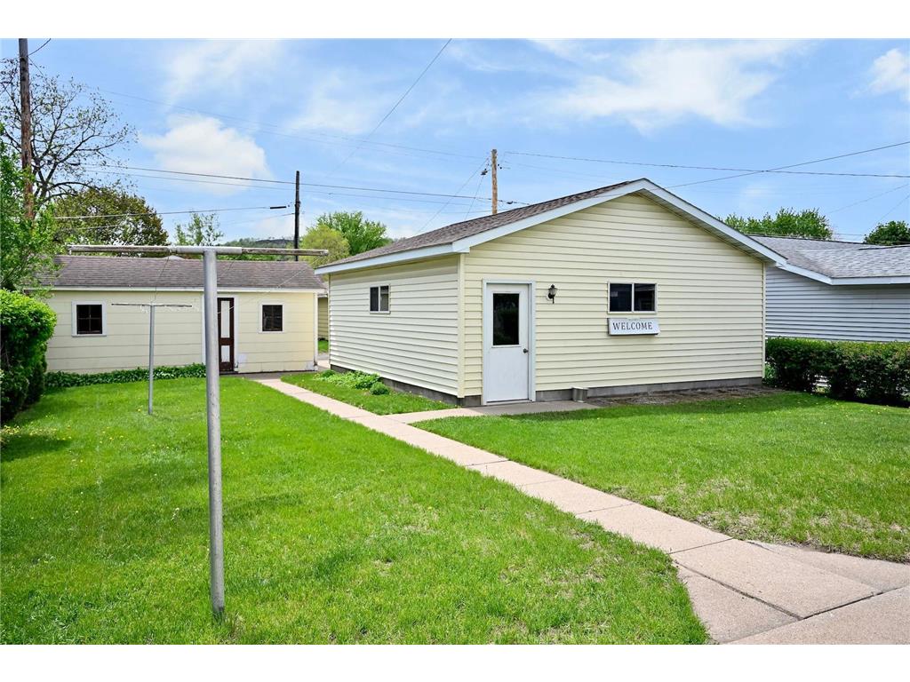 671 E King Street Winona MN 55987 7070732 image25