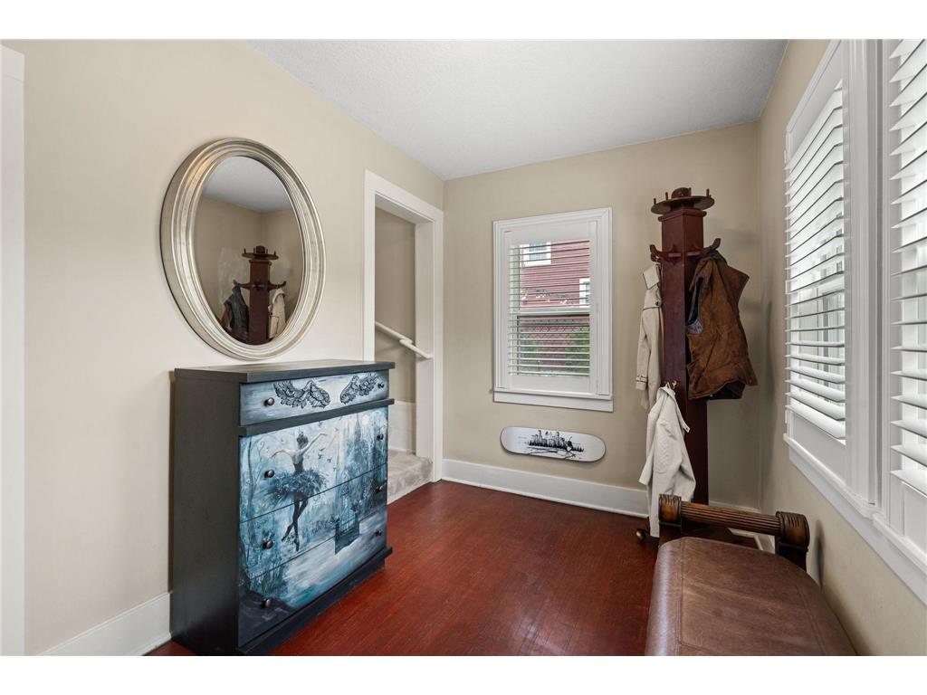671 Edmund Avenue Saint Paul MN 55104 7034633 image27