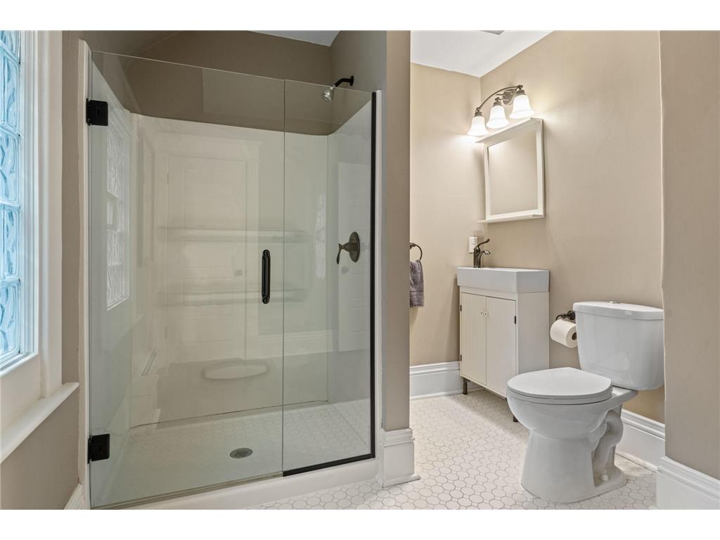 671 Edmund Avenue Saint Paul MN 55104 7034633 image36